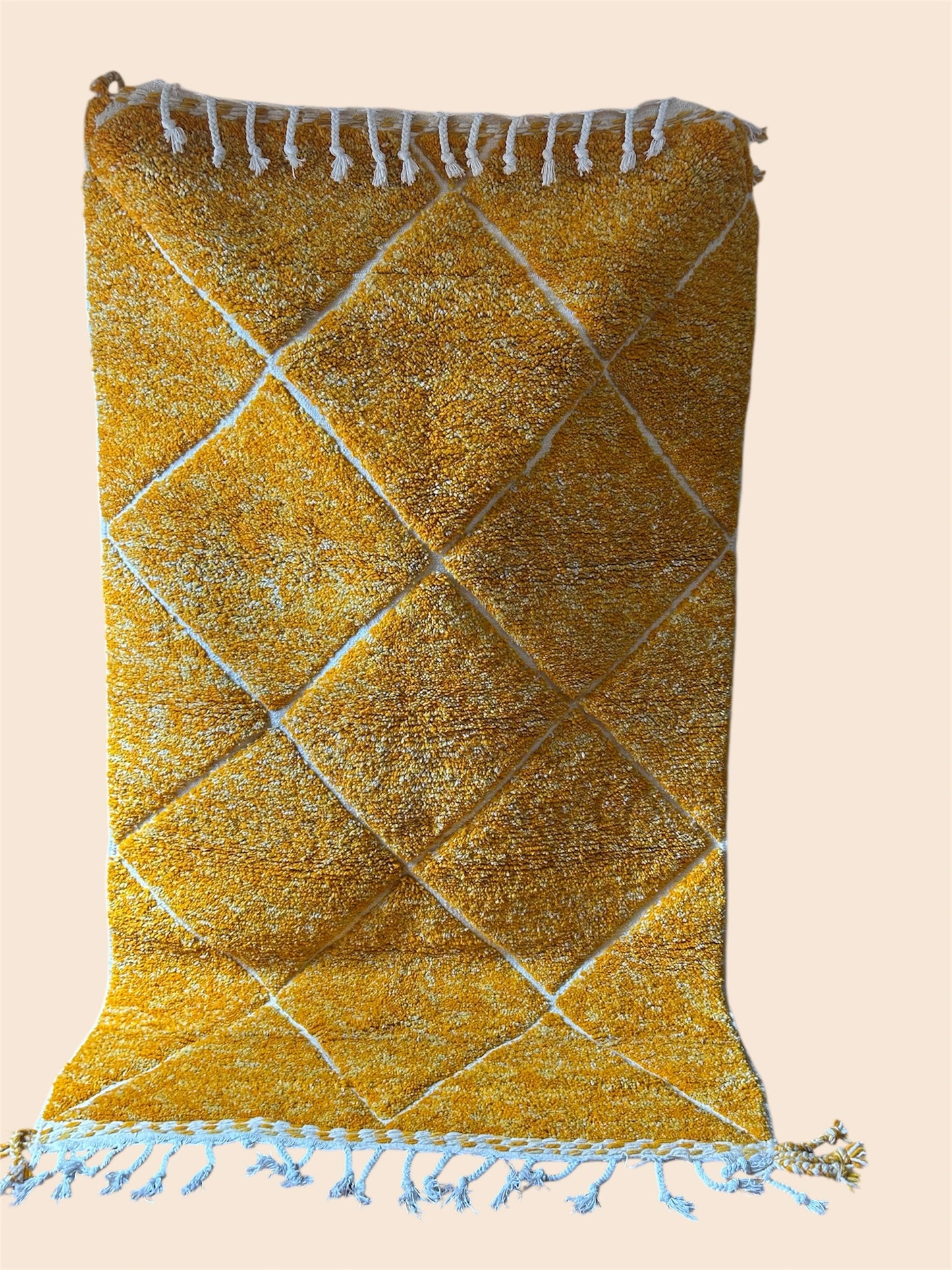 tapis jaune vertical, motif croisé, beni ouarain