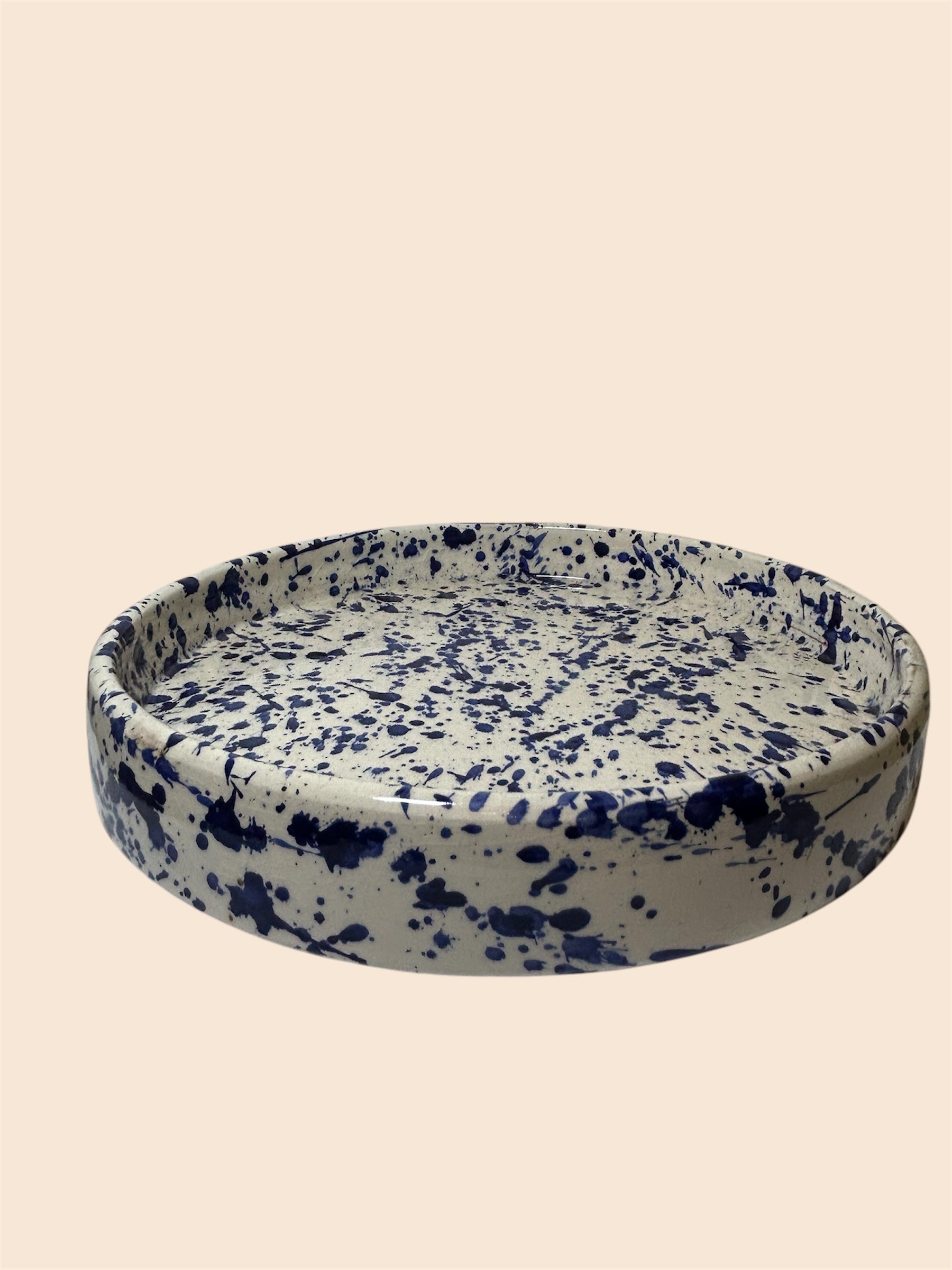 Plat en céramique blanc et bleu Musaïca