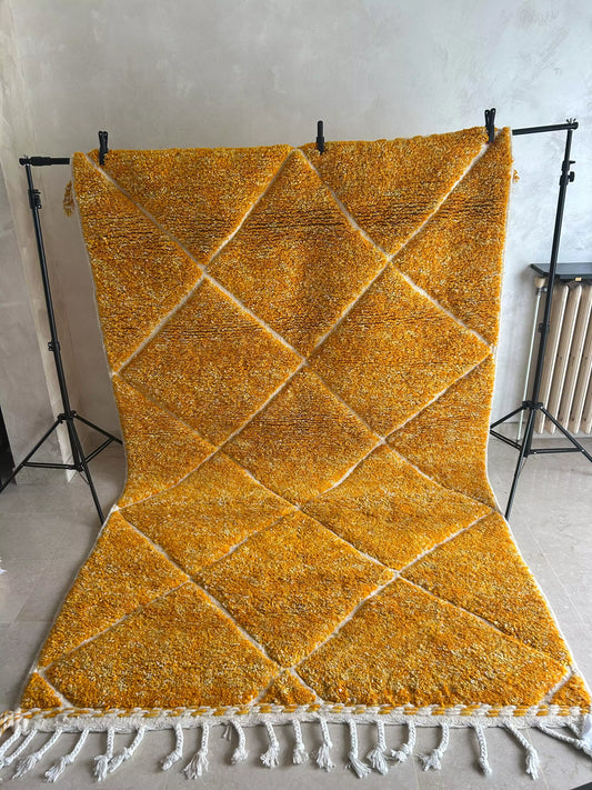 grand tapis artisanal en laine, jaune fait main 